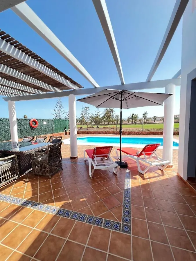 Villa Eva - New To The Market, Fully Refurbished Licensed Villa - Private Pool Caleta De Fuste