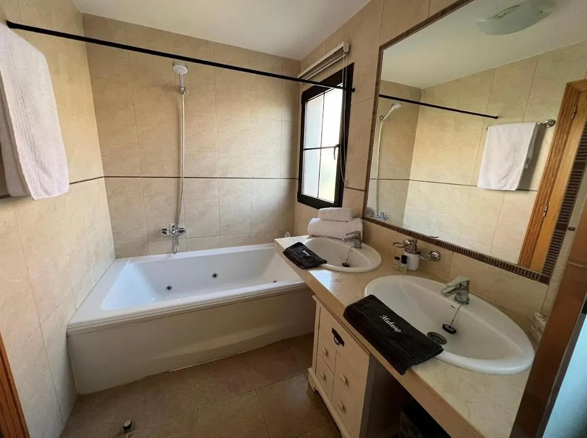 Villa Eva - New To The Market, Fully Refurbished Licensed Villa - Private Pool Caleta De Fuste